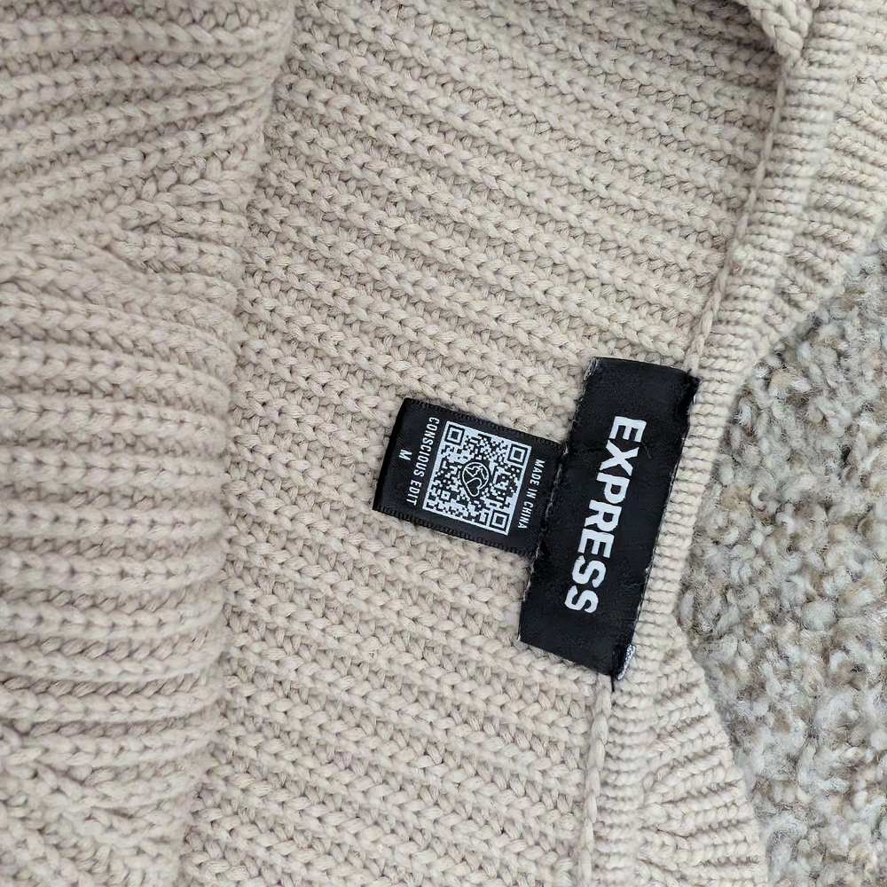 Express Ribbed Sleeveless Top - Picture 3 of 5